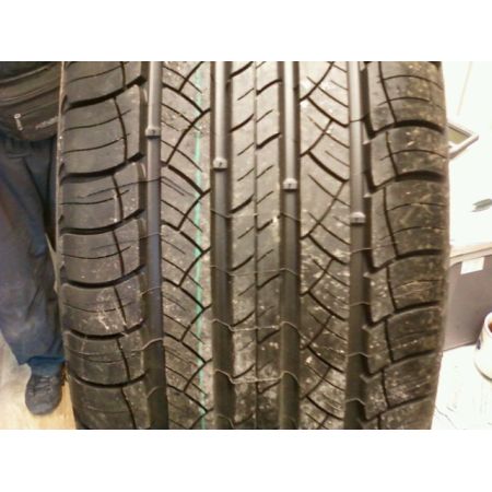 Michelin Latitude Tour HP 215/65 R16 102H