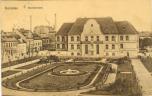 1923